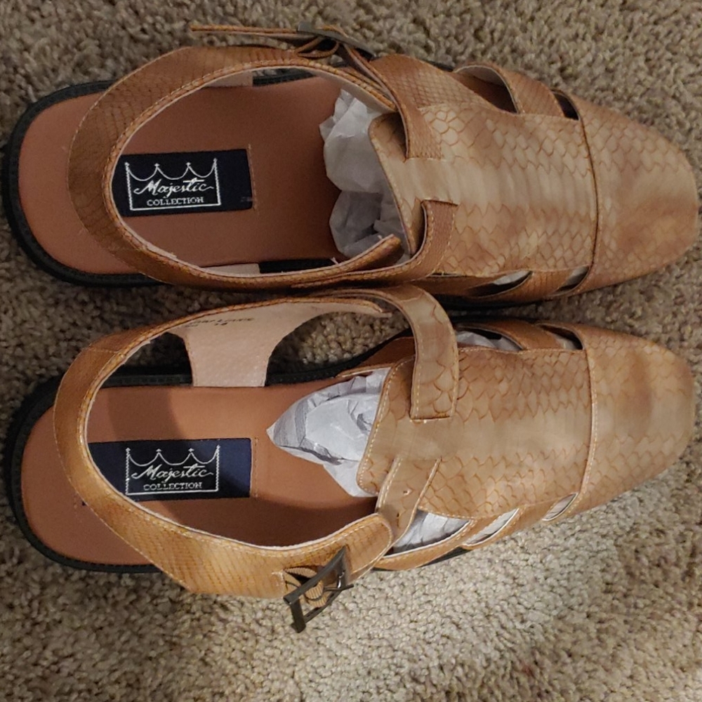 Men's shoes